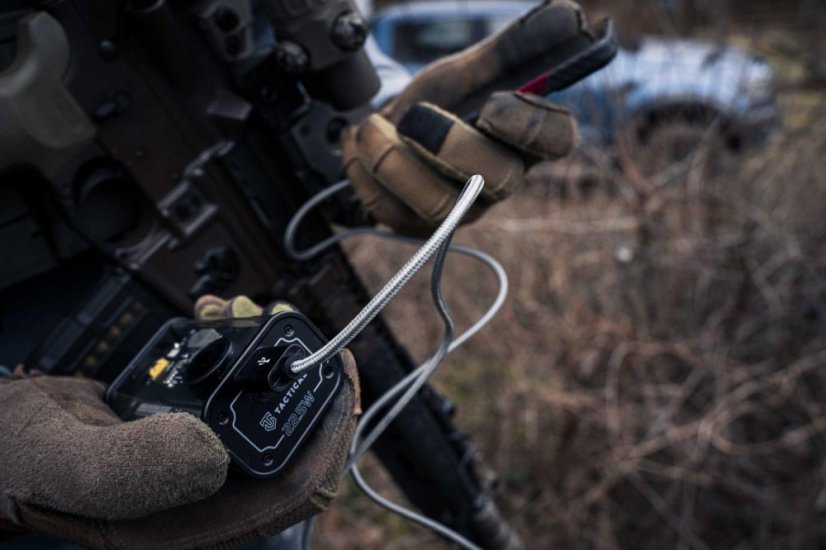 Tactical powerbanka C4 Explosive - černá, 9600mAh