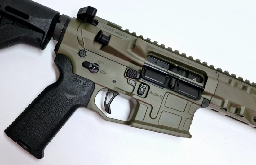 Radian puška samonabíjecí Model 1 - 16", .223 Rem, olivová