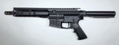 (Doprodej) Aero Precision pistole samonabíjecí M4E1-T - .300 AAC, 8", M-LOK (bez pažby a nat. páky)