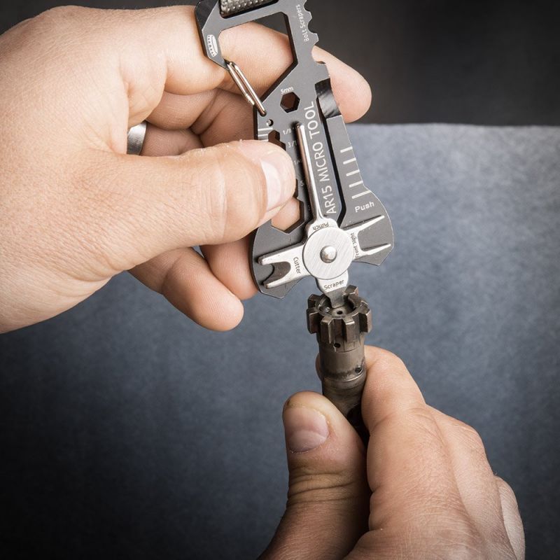 Malý pomocník Micro Tool pro AR-15