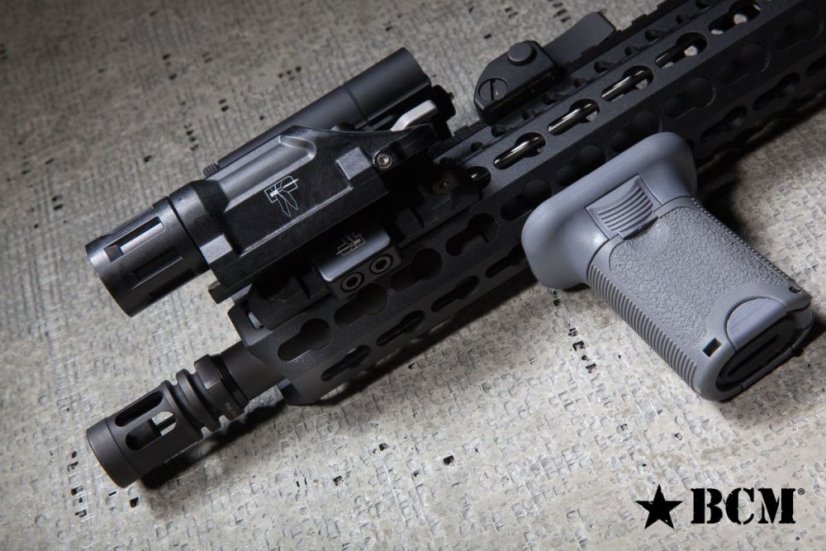 Přední rukojeť BCM GUNFIGHTER Vertical Grip - KeyMod - s úložným prostorem - šedá