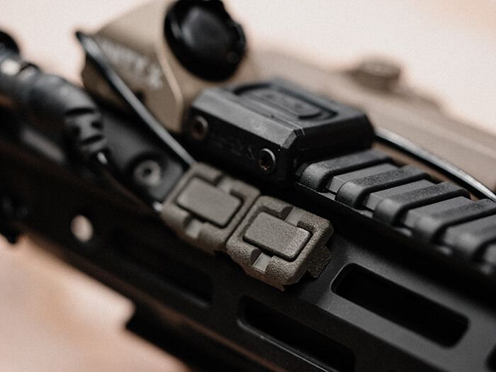 Magpul sada pro připevnění kabeláže ke zbrani - černá