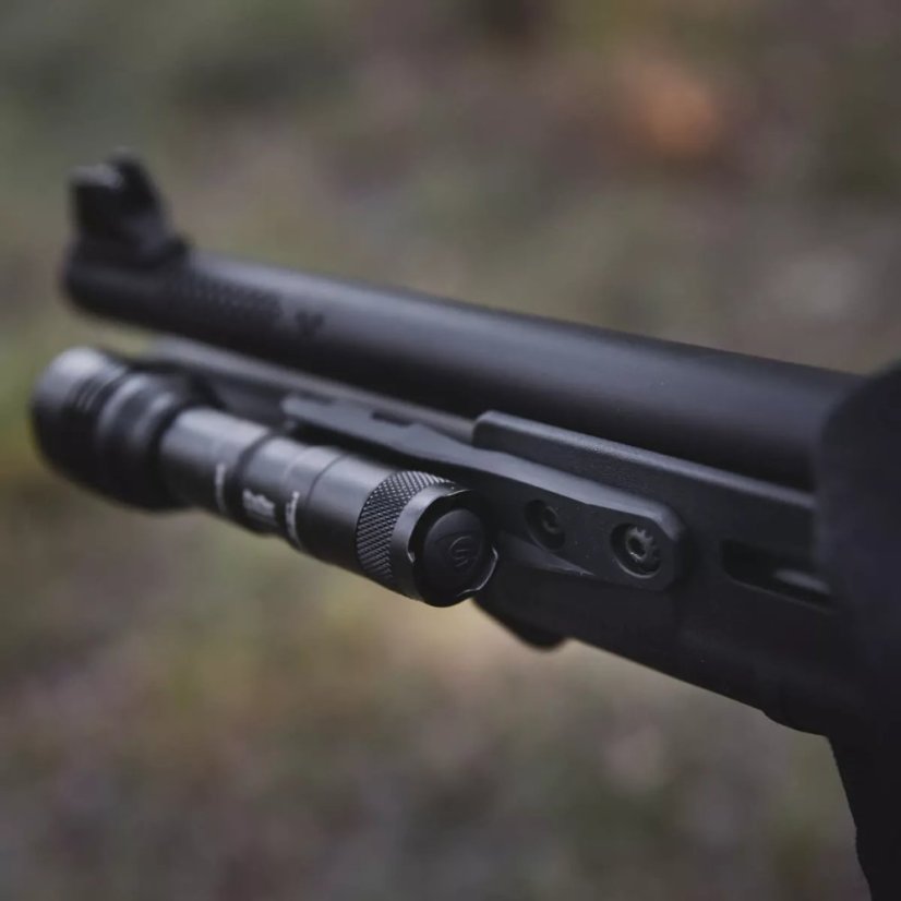 Magpul M-LOK předsazená montáž na svítilnu