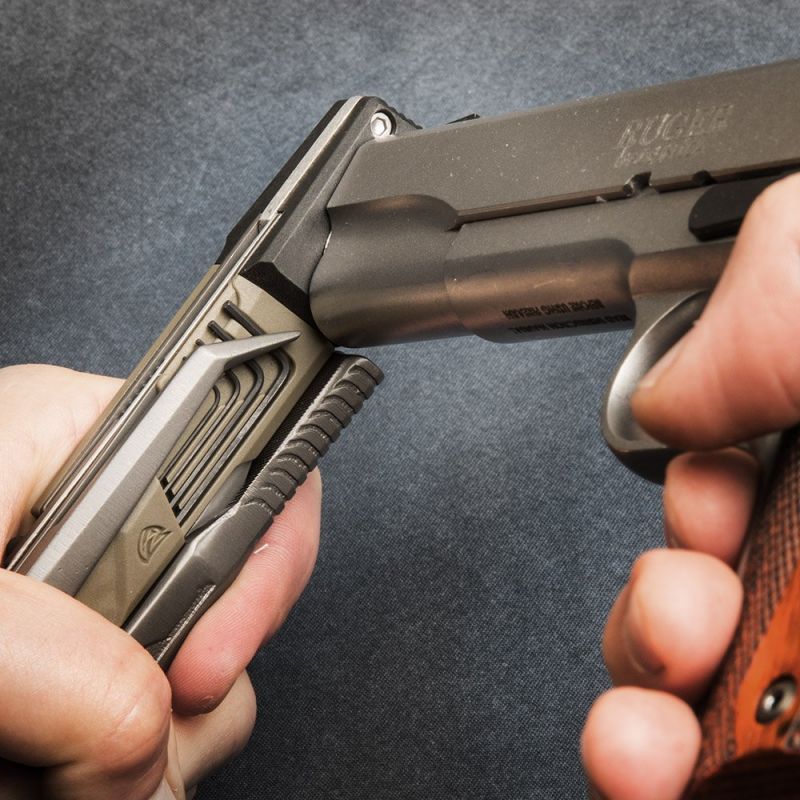 Multitool for Pistols