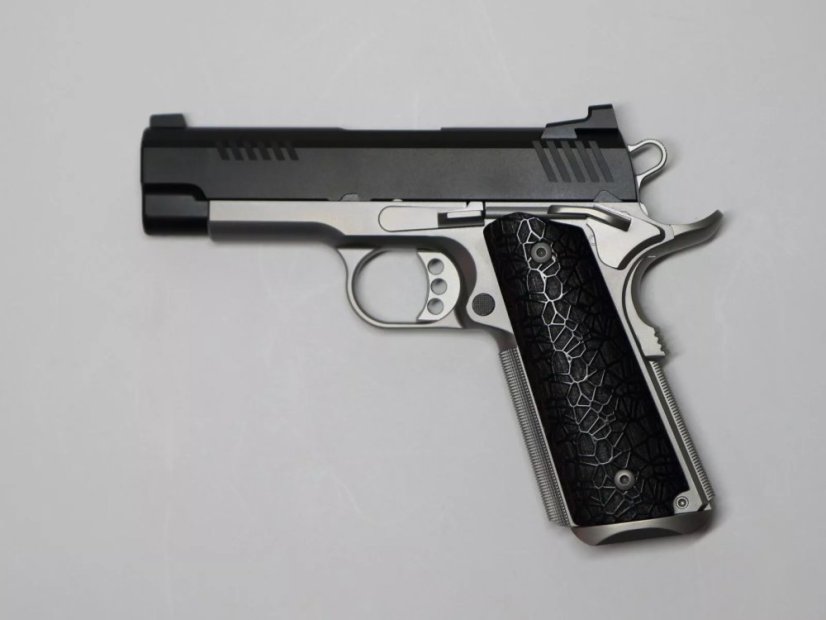 Ed Brown 1911 Kobra Carry / .45 Auto / 4.25" / SS