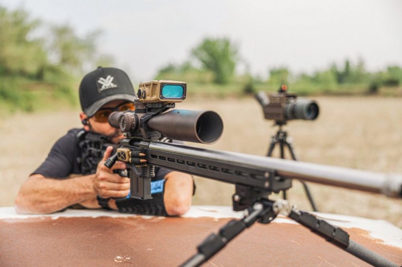 Vortex balistický laserový dálkoměr Impact 4000 s montáží na picatinny lištu
