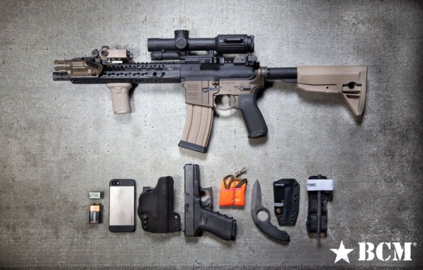 Přední rukojeť BCM GUNFIGHTER Vertical Grip - KeyMod - s úložným prostorem - FDE