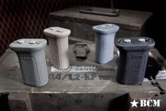 Přední rukojeť BCM GUNFIGHTER Vertical Grip - KeyMod - Mod 3 - FDE