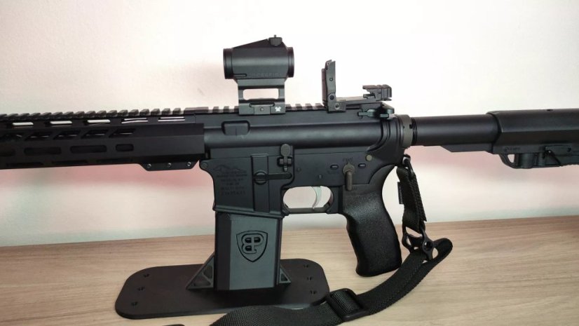 Anderson Manufacturing puška samonabíjecí AM-15 - 16", .223 Rem, M-LOK - balíček3